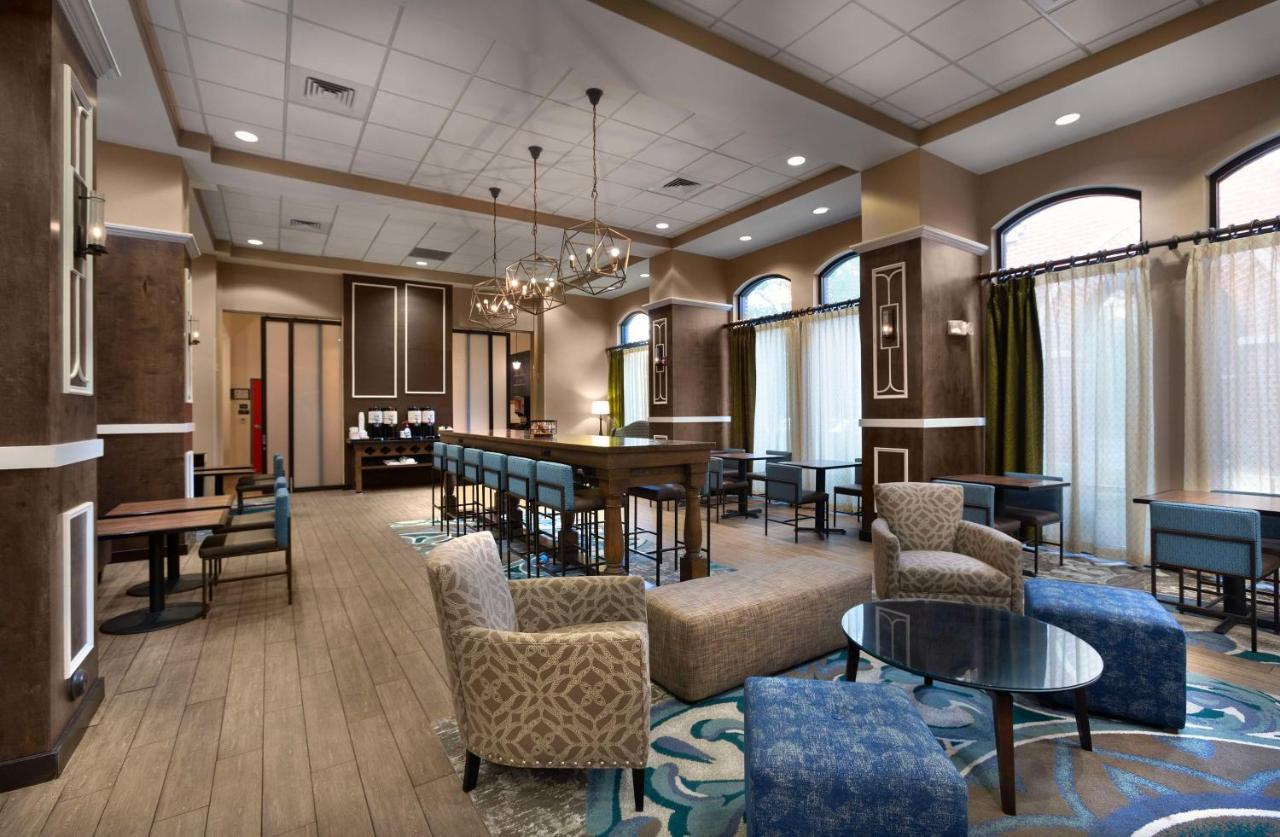 Hampton Inn Belmont At Montcross Kültér fotó
