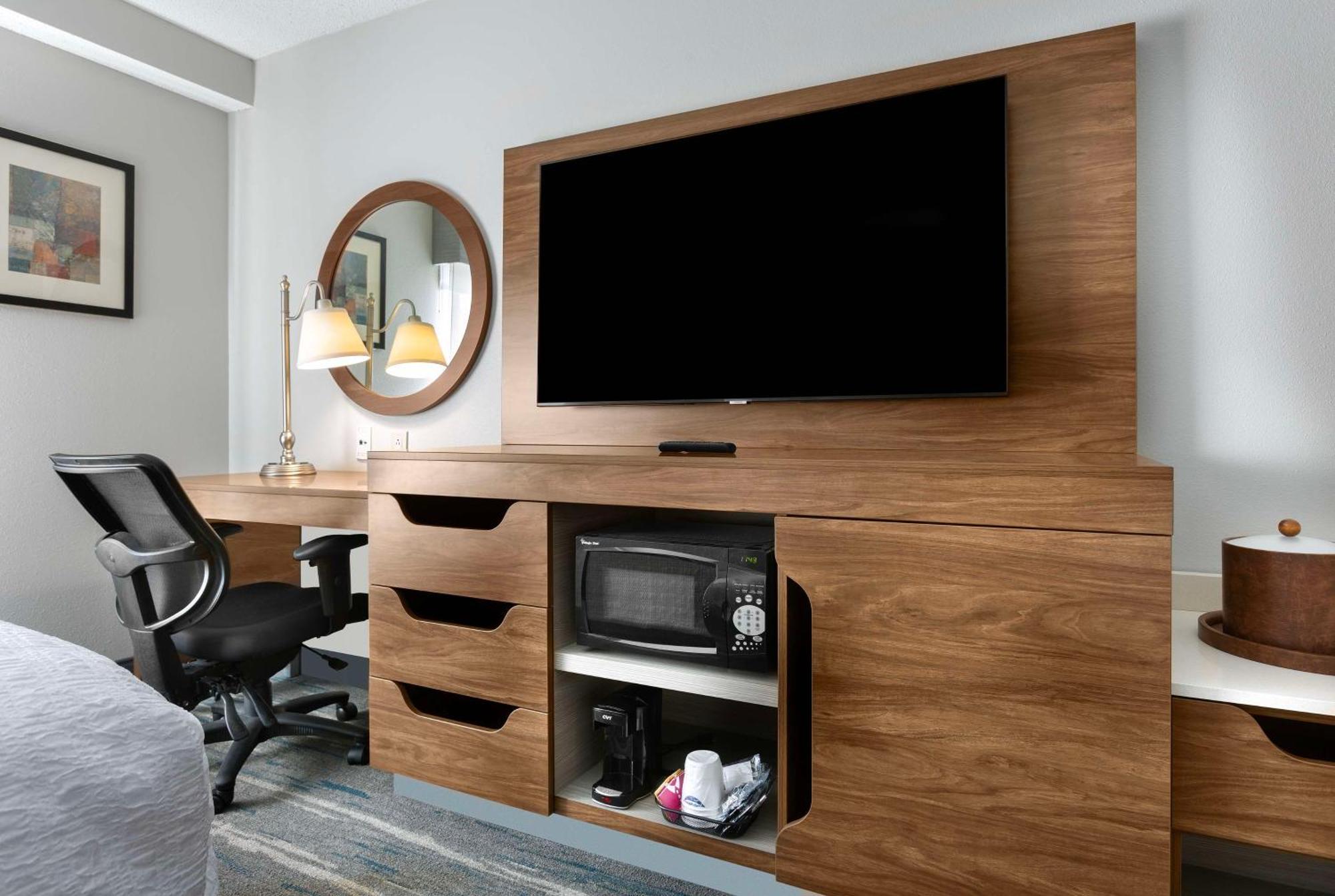 Hampton Inn Belmont At Montcross Kültér fotó
