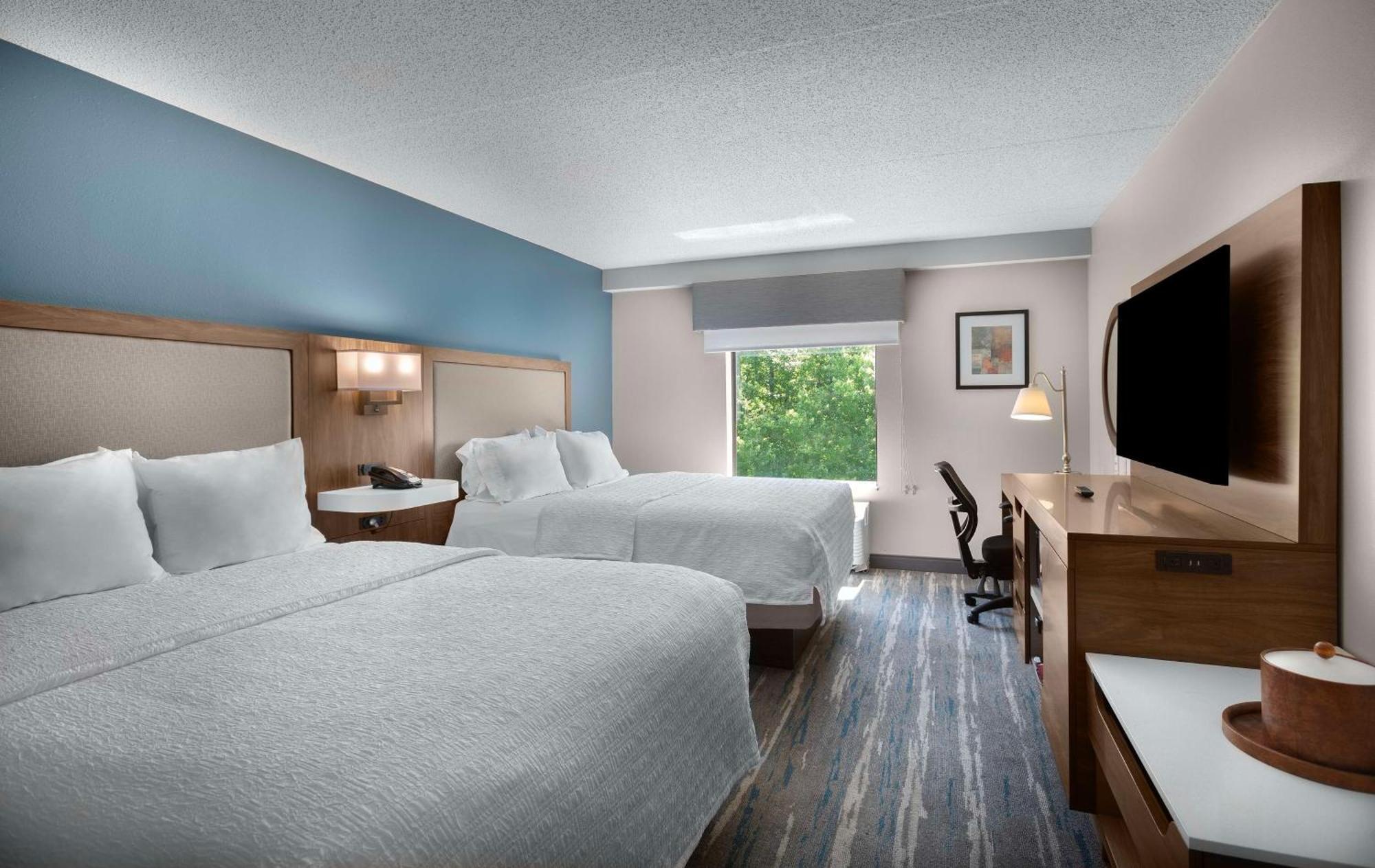 Hampton Inn Belmont At Montcross Kültér fotó