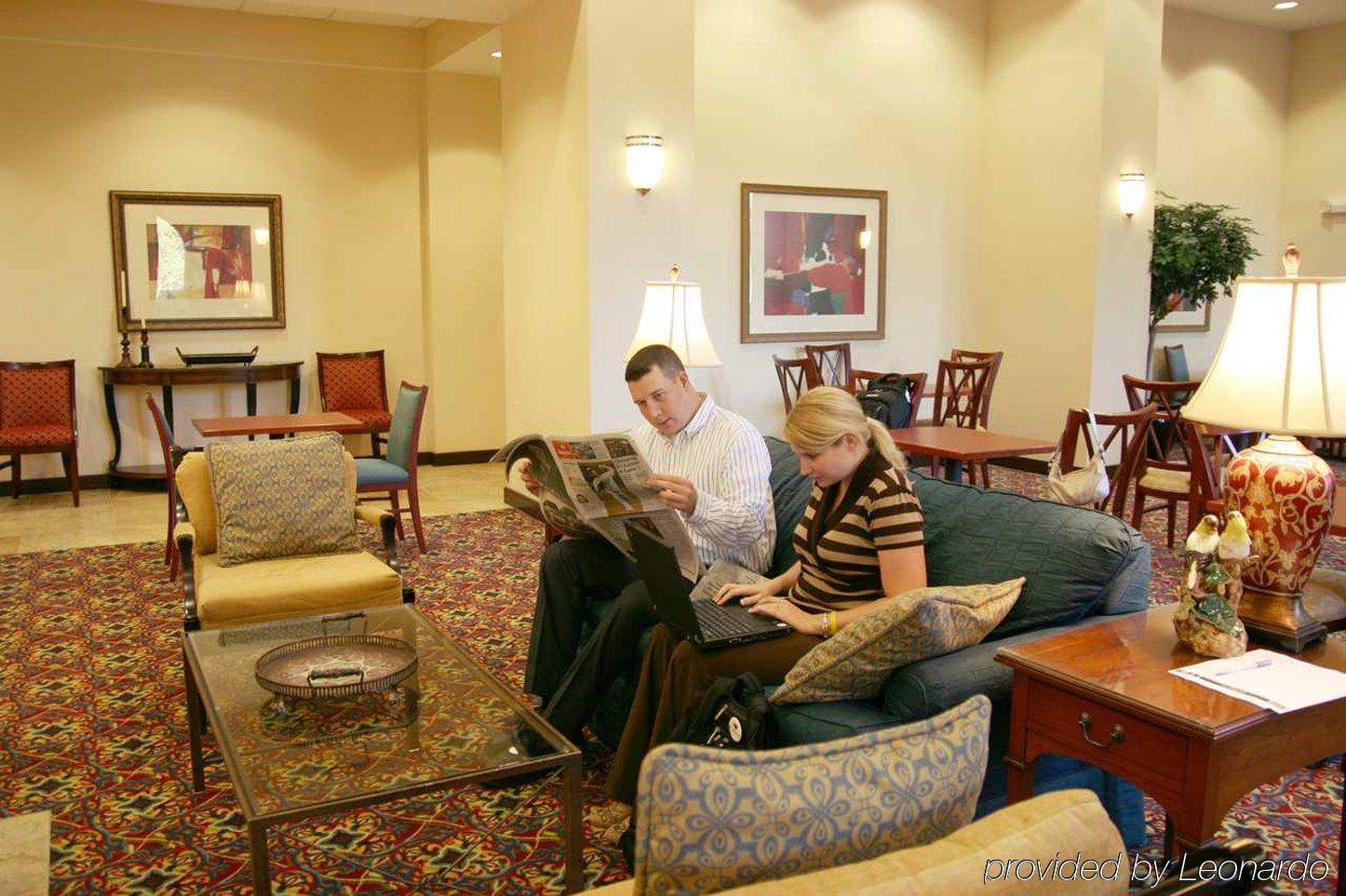 Hampton Inn Belmont At Montcross Beltér fotó